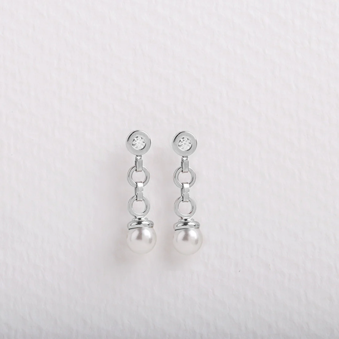 Pendientes largos perla